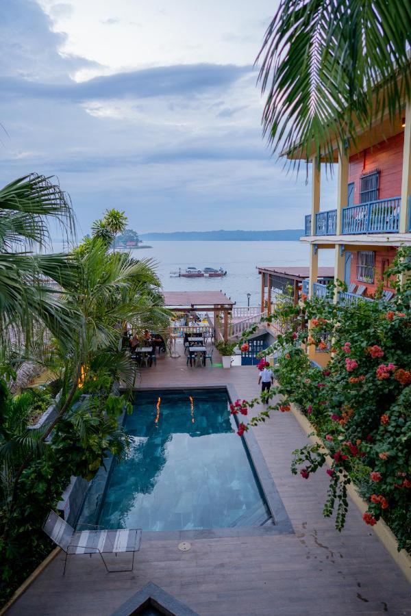 Hotel Casona De La Isla Flores Exterior photo