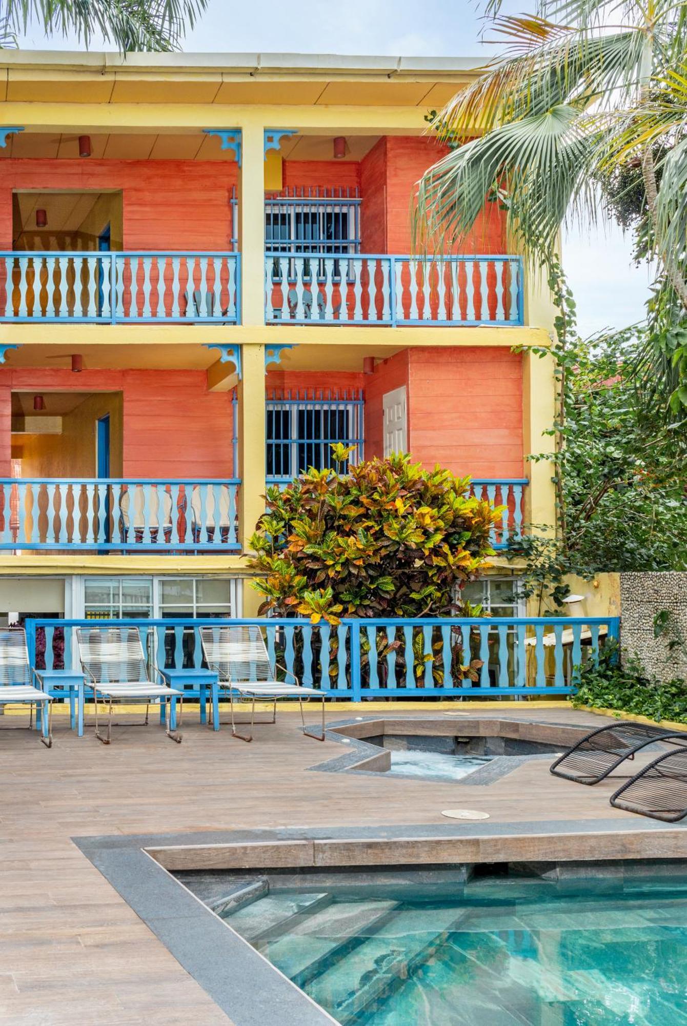 Hotel Casona De La Isla Flores Exterior photo